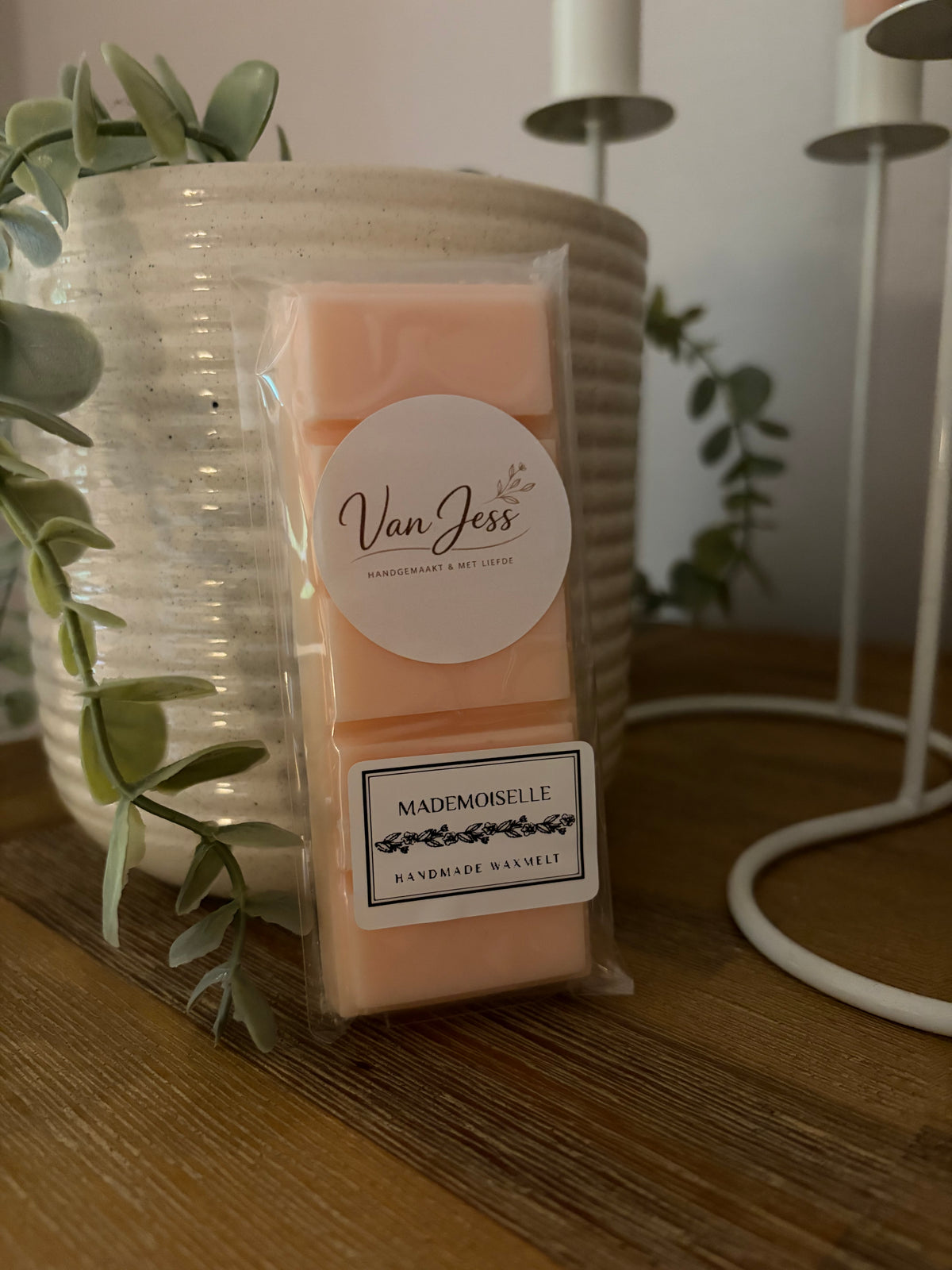 Waxmelts Mademoiselle