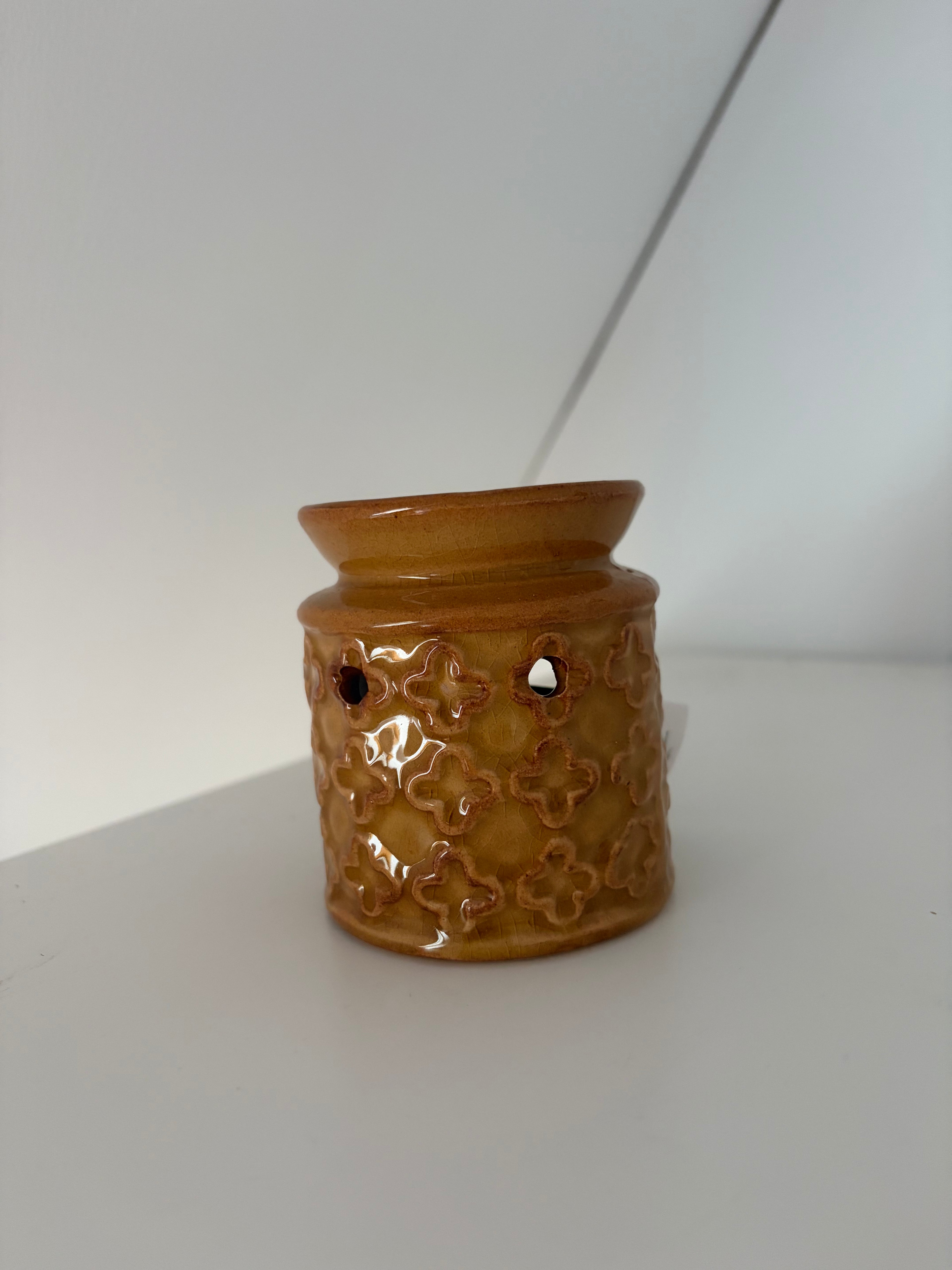 Waxbrander Milla - Small Oker