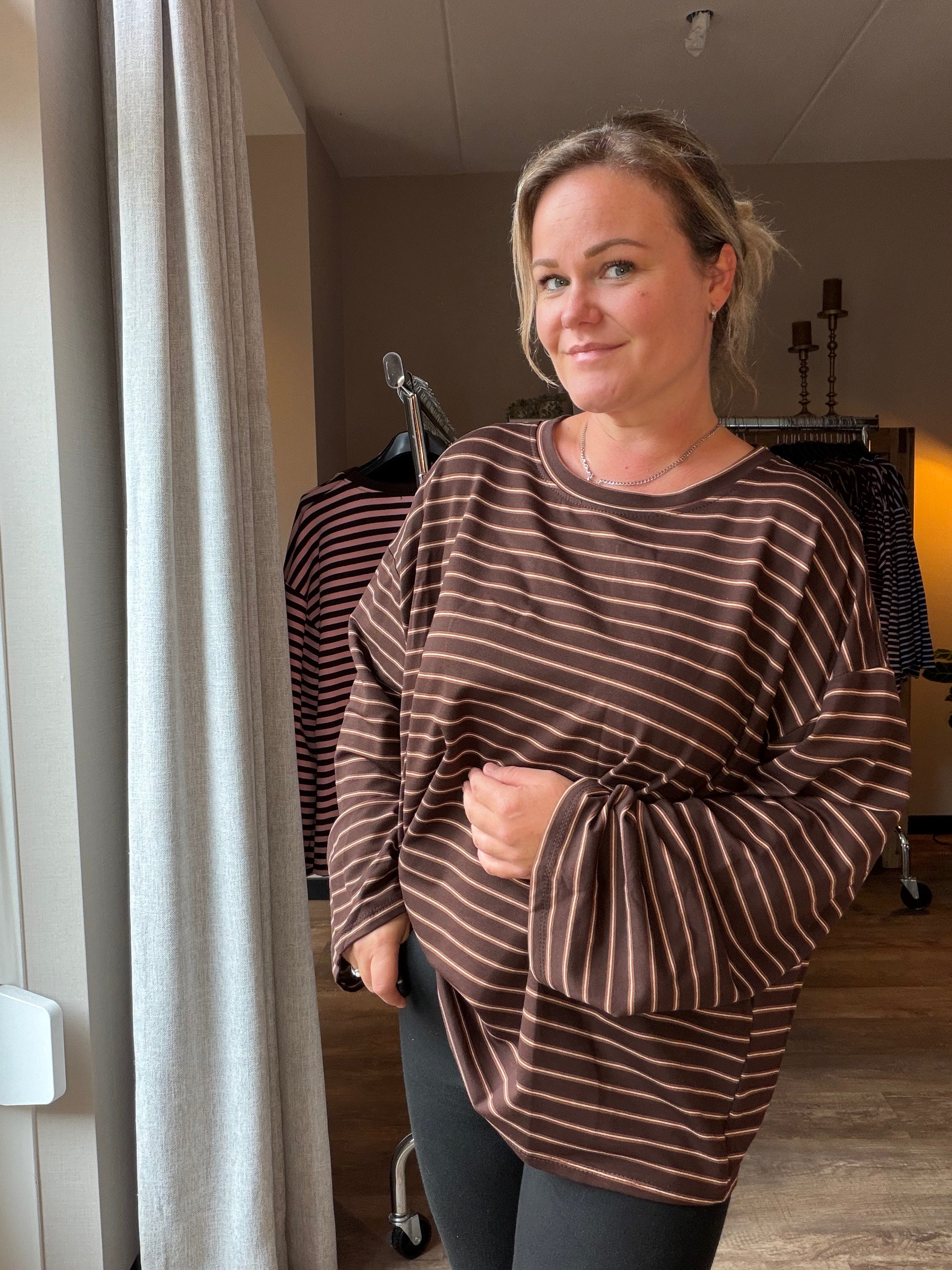 Longsleeve Lize bruin
